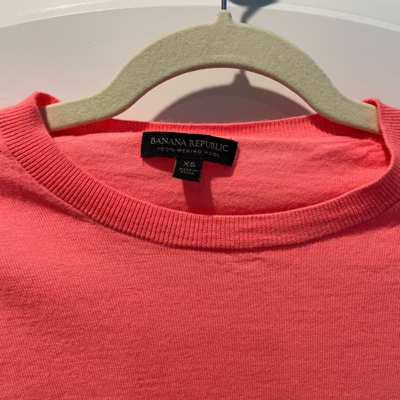 J. Crew 100% Merino Wool Sweater | Size XS | Orange Peach Salmon Coral - Picture 3 of 3